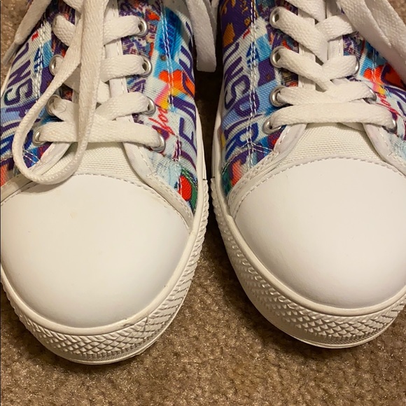 Converse like Sneakers - Picture 3 of 5